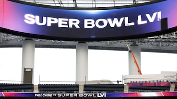 INGLEWOOD, CALIFORNIA - FEBRUARY 01: A view of SoFi Stadium as workers prepare for Super Bowl LVI on February 01, 2022 in Inglewood, California.   Ronald Martinez/Getty Images/AFP == FOR NEWSPAPERS, INTERNET, TELCOS &amp; TELEVISION USE ONLY ==